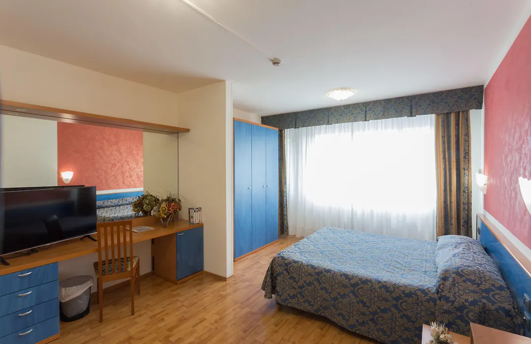 Hotel Airmotel-1